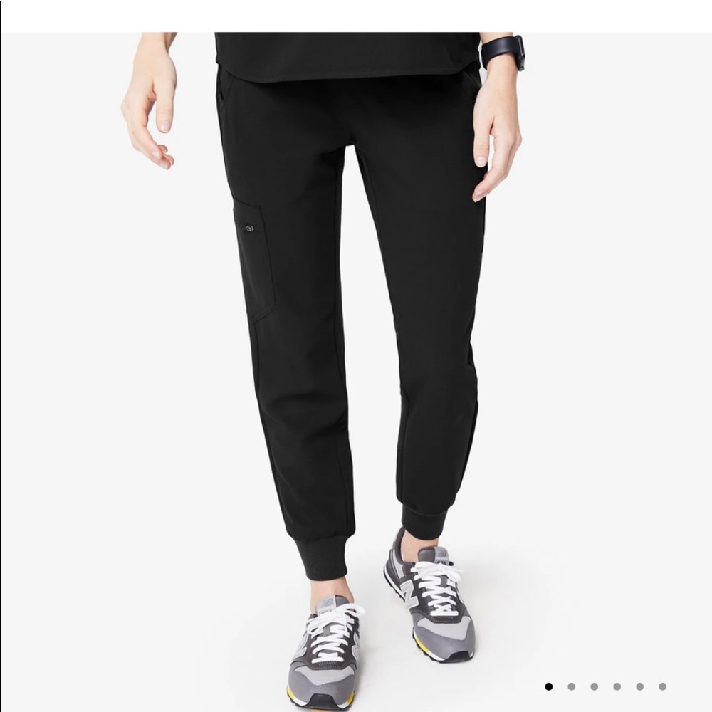 Figs Zamora black jobbers